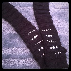 Fingerless gloves with rhinestones