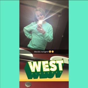 Meet your Posher, Teresa