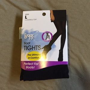 NEVER WORN TIGHTS. STILL IN PACKAGING