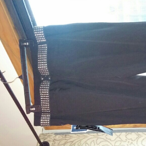 New black stretch pants