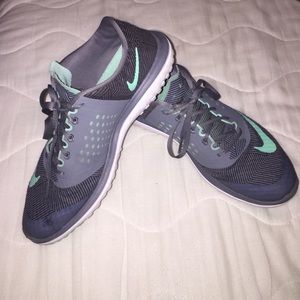 Nike FS Run Lite