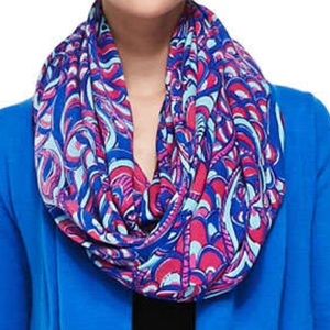 ❌SOLD❌Lilly Pulitzer Riley Infinity Loop Scarf
