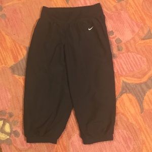 Nike dri fit black baggy Capri workout pants