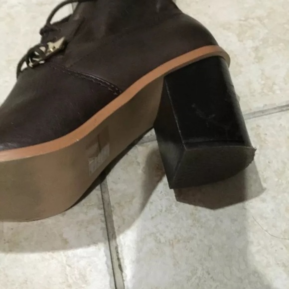 Brown Block heel ankle booties - Picture 4 of 4