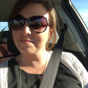 Meet your Posher, Christine