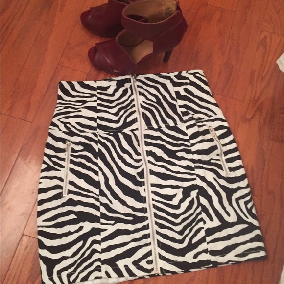 High waisted skirt