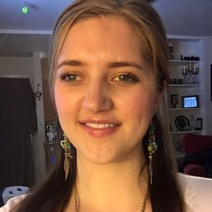 Meet your Posher, Justine