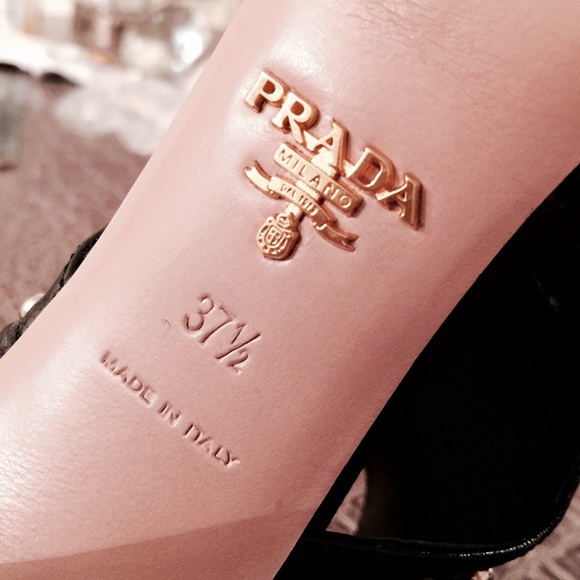 Prada Ladies Shoes - Picture 4 of 4