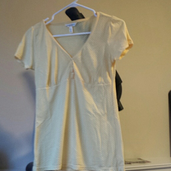 Yellow a?ropostale shirt