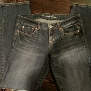 America Eagle jeans