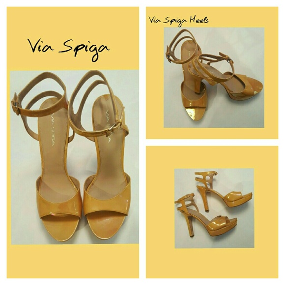 Sizzling Via Spiga Patent Leather Heels