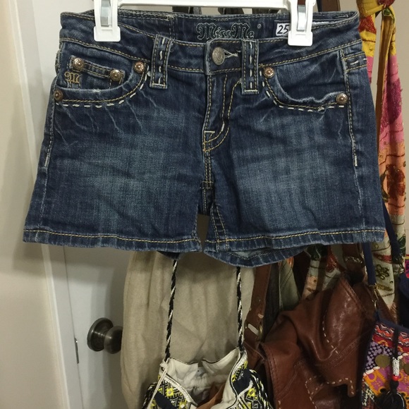 Miss me denim shorts. Size 25