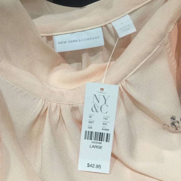 Very elegant top 👌👌 - Picture 2 of 3