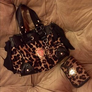 Leopard juicy bag and matching wallet