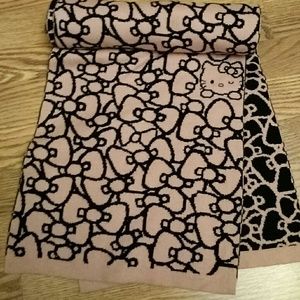 Hello kitty pink and black reversible scarf