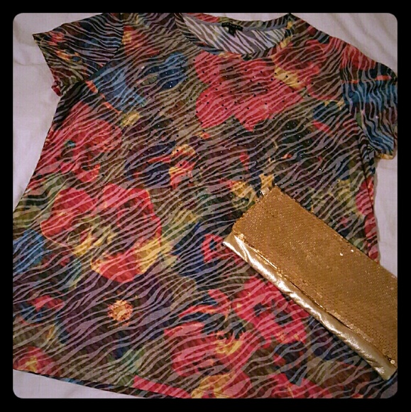 EUC Colorful Lightweight Top with Colorful Stones!