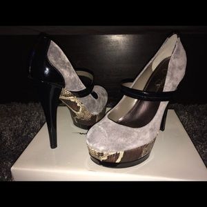 Jessica Simpson Snake skin & grey suede