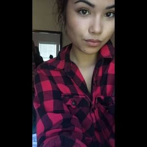 Meet your Posher, Alisa