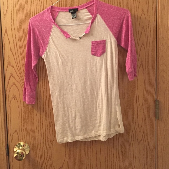 Varsity style t-shirt with elbow length sleeves