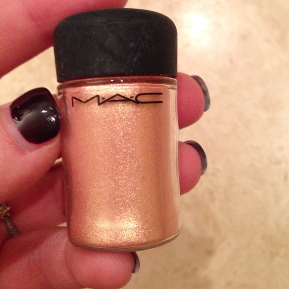 MAC eyeshadow