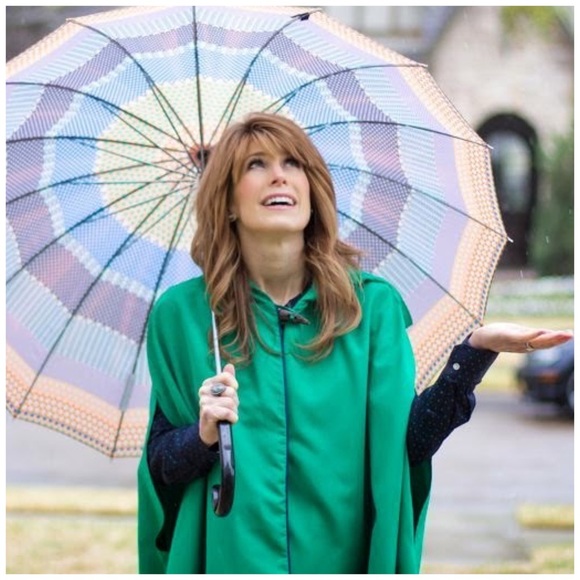 "Game Day" coat lightweight Cape - Picture 3 of 4