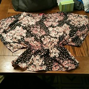 Floral cinched waist top with butterfly sleeves