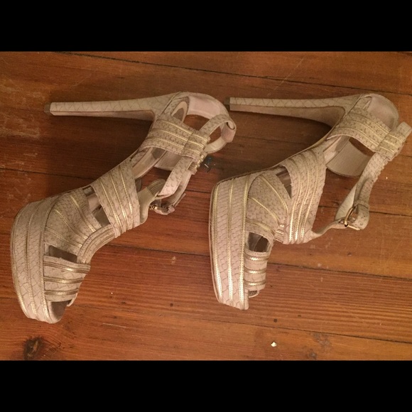 Christian Dior Heels - Picture 4 of 4