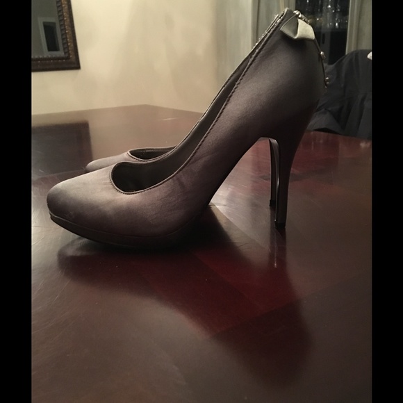 Shoes - Picture 3 of 3