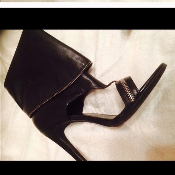 Jessica Simpson - Picture 3 of 4