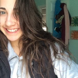 Meet your Posher, Isabella