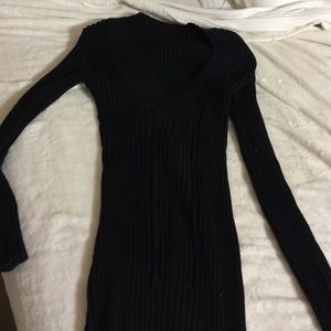 Black low v neck sweater
