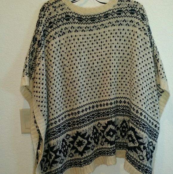 Pendleton Print Poncho - Picture 2 of 2