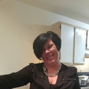 Meet your Posher, Candace