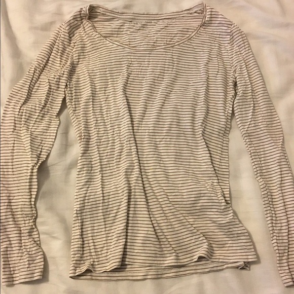 Long sleeve tee