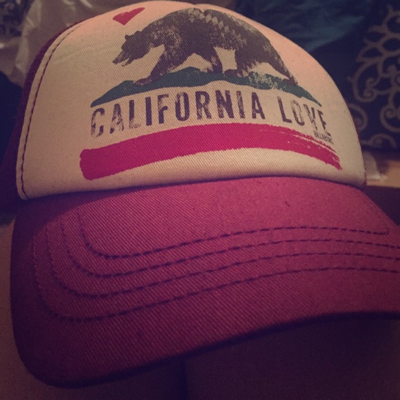 California love hat