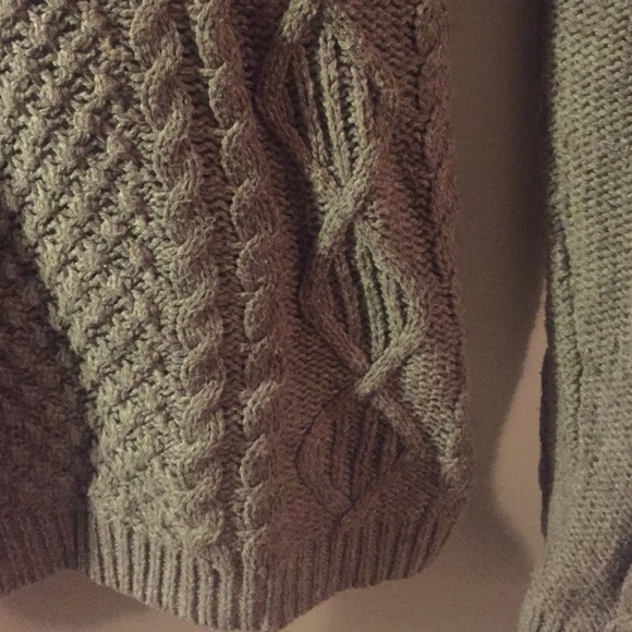 H&M Cable Knit Sweater - Picture 4 of 4