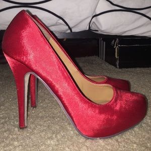 Red Satin-Like Pumps
