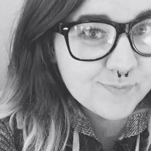 Meet your Posher, Cassandra