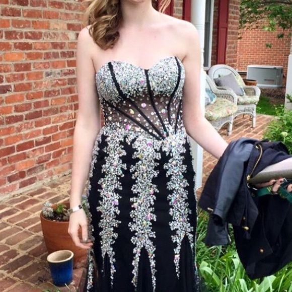 Jovani Dresses & Skirts - Prom dress