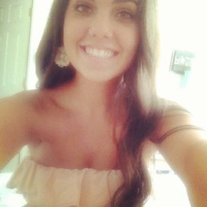 Meet your Posher, Carly