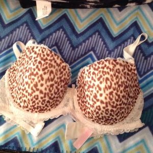 Victoria secret dream angels Demi 32ddd  bra