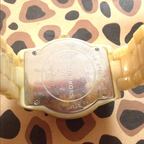 Michael Kors Women's Watch - Picture 4 of 4