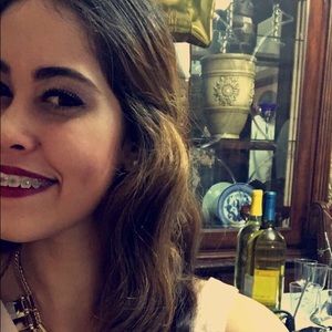 Meet your Posher, Alondra