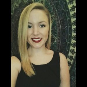 Meet your Posher, Carly