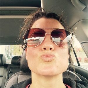 Meet your Posher, Charidy