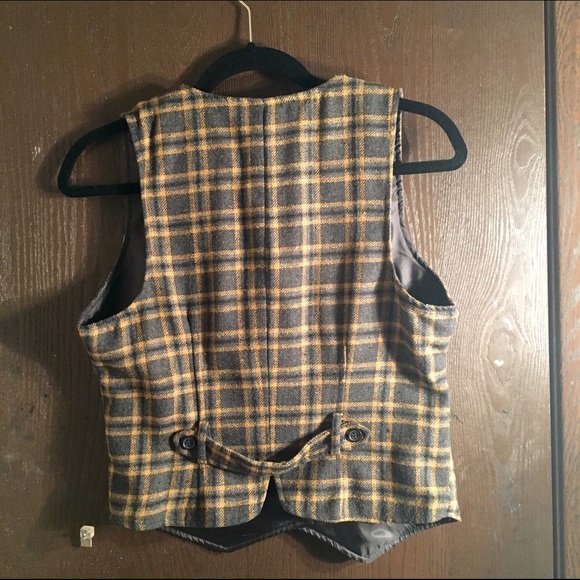 Button Up Vest - Picture 2 of 2