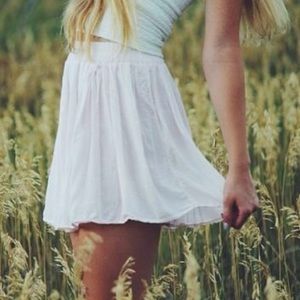 Brandy Melville White Luma Skirt