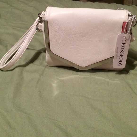 Cross body/ wristlet purse
