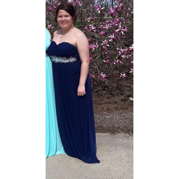 Prom dress - Picture 1 of 1