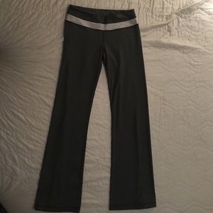 Lulu lemon light gray yoga pants